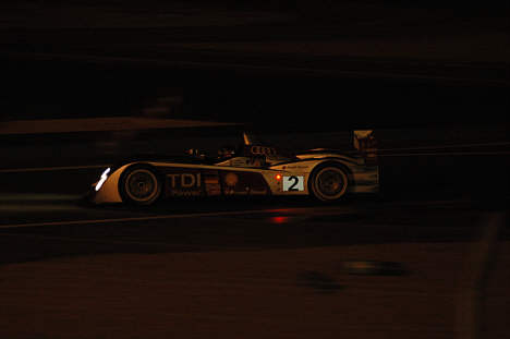 Race action med Audi nummer 2, der på det tidspunkt førte løbet.
(Foto: Motorsporten.dk)